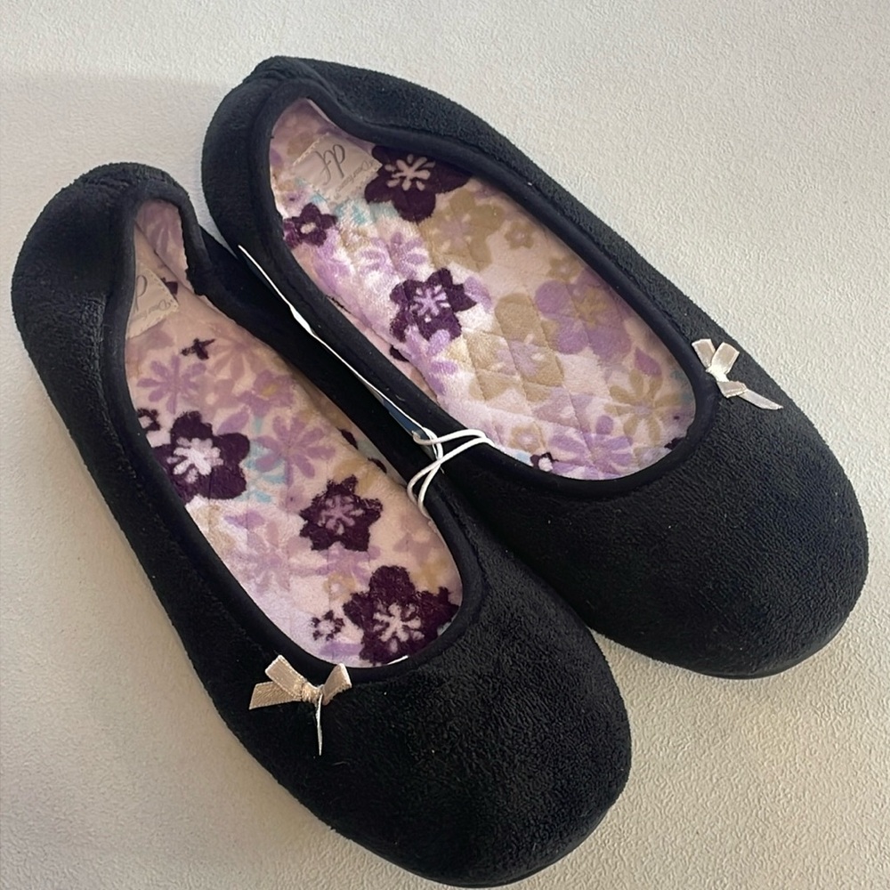 Dearfoams Ballet Shoes NWT